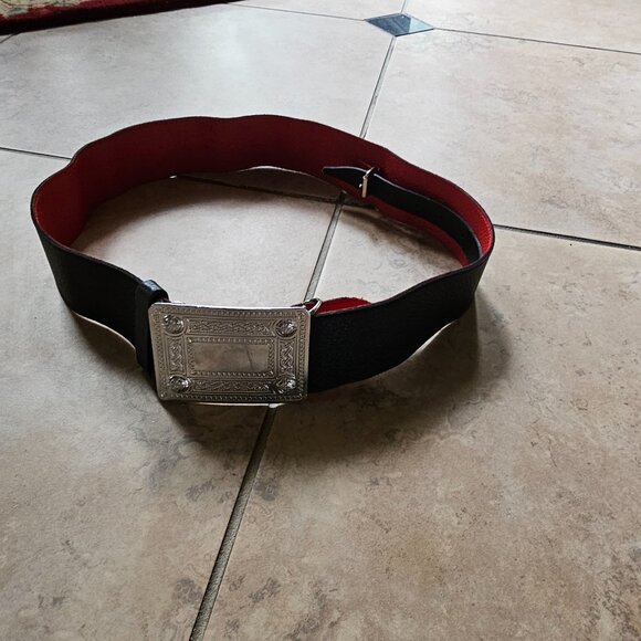 WE Red and Black Scott Leather Kilt Belt with chrome finish Buckle - Picture 1 of 11